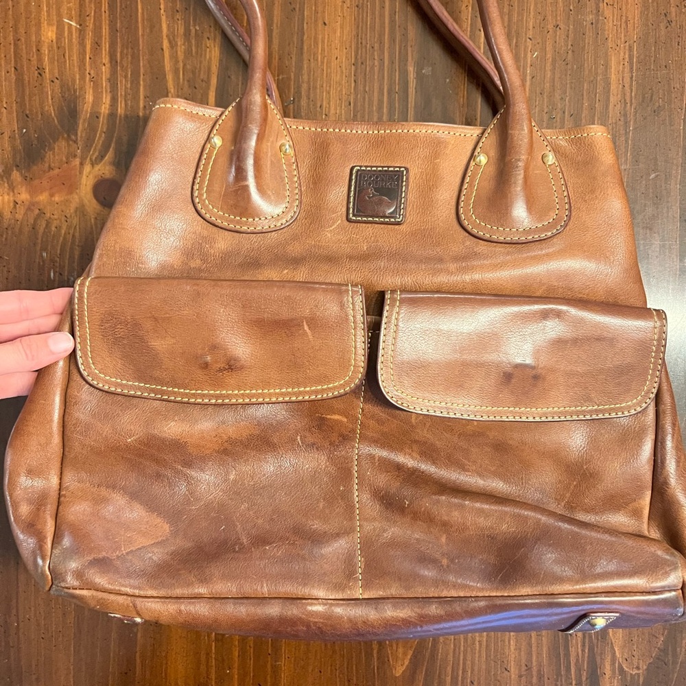 Dooney & Bourke Tulip leather Bag